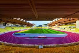 隐蔽骗术：揭秘“高科技变牌桌垫”如何通过液晶技术瞬间切换花色。（隐形作弊揭秘：液晶变牌桌垫如何瞬间切换牌面花色）