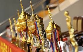 土媒：土超球员返回途中汽车突然起火，好在球员本人提前下车