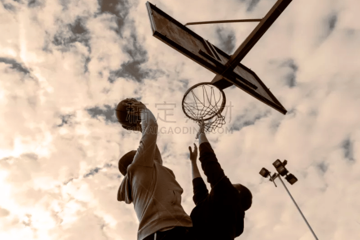 详解棒球规则中的强制进垒判罚细节